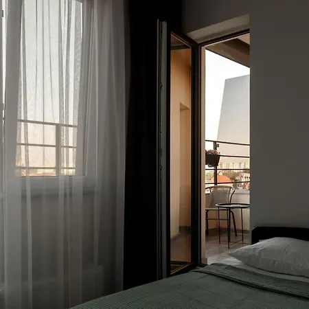 Flatkeepers - Club House *