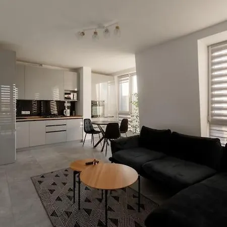 Apartment Flatkeepers - Club House